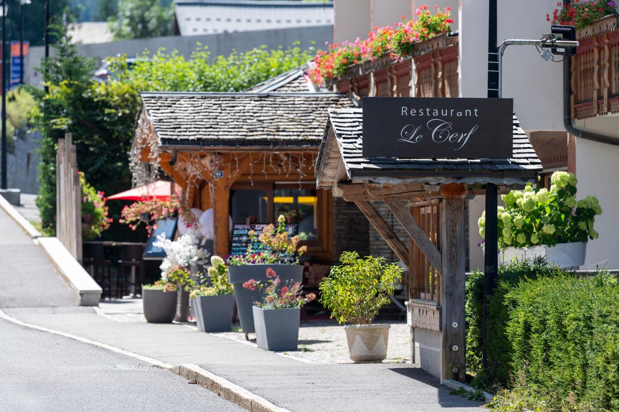 Hotel Macchi Restaurant & Spa Chatel Exterior photo