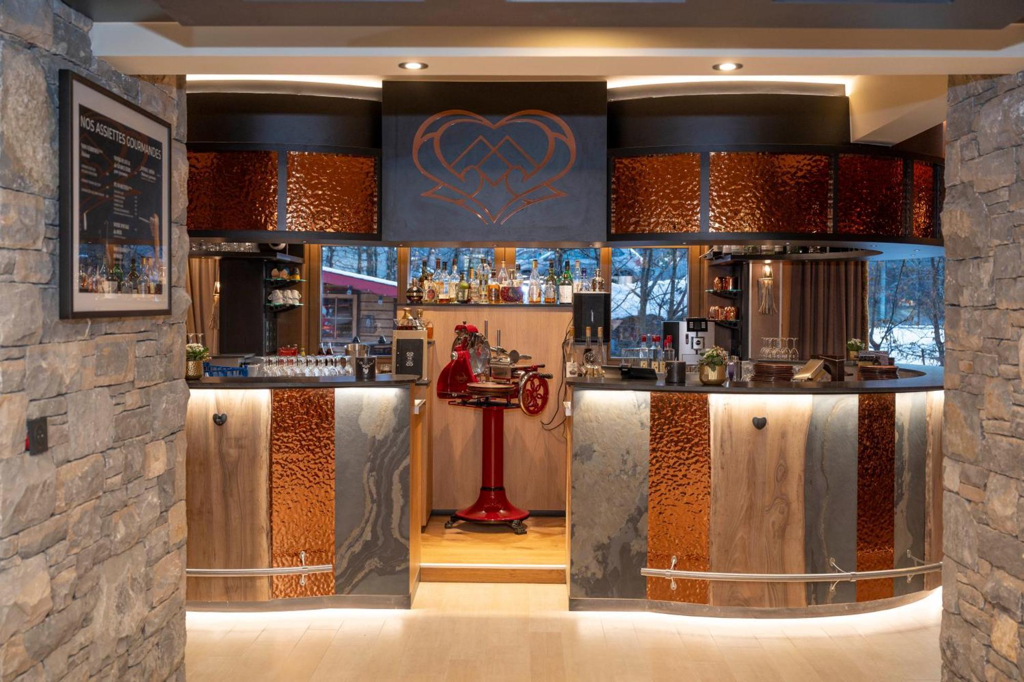 Hotel Macchi Restaurant & Spa Chatel Exterior photo