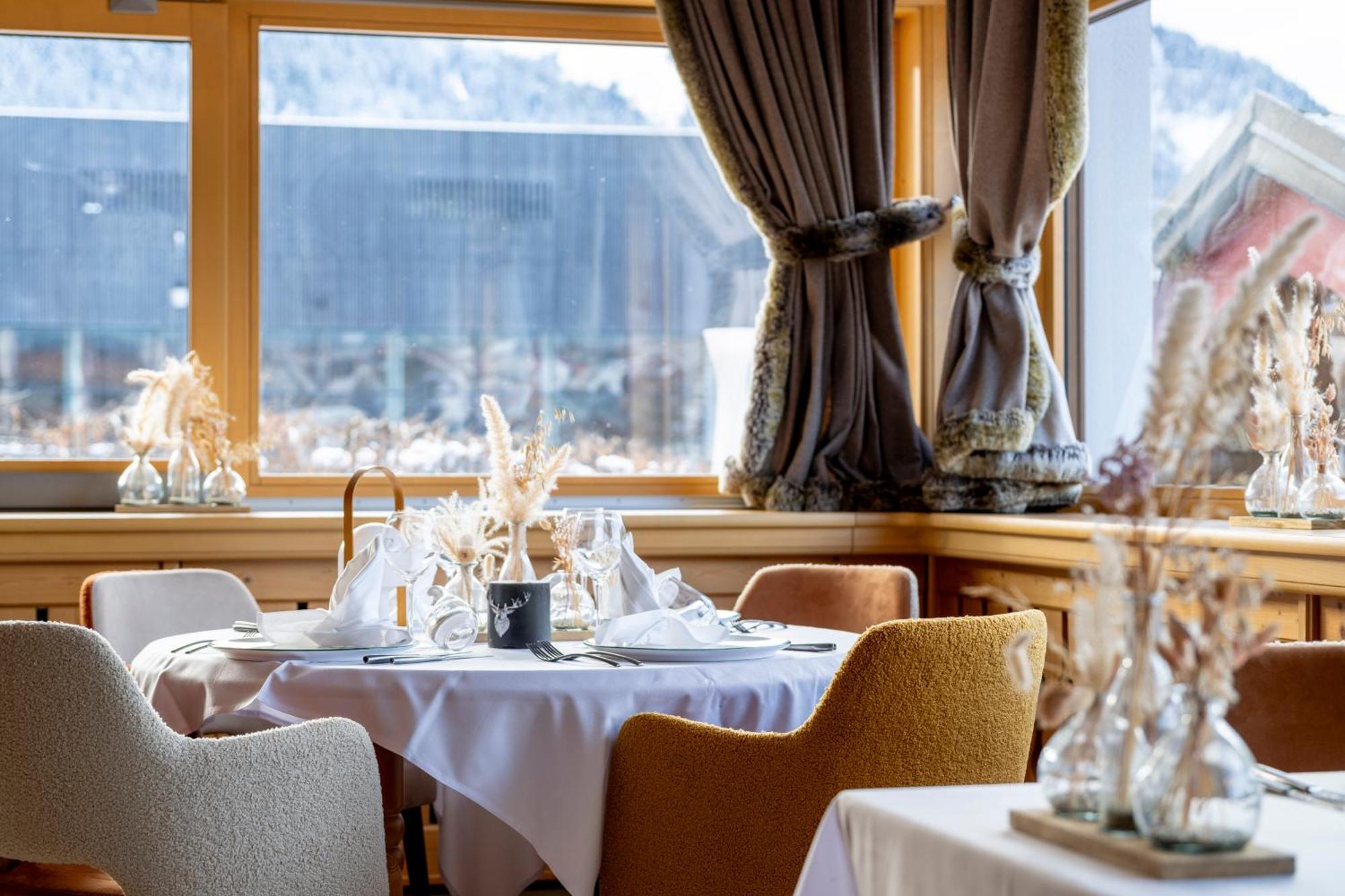 Hotel Macchi Restaurant & Spa Chatel Exterior photo